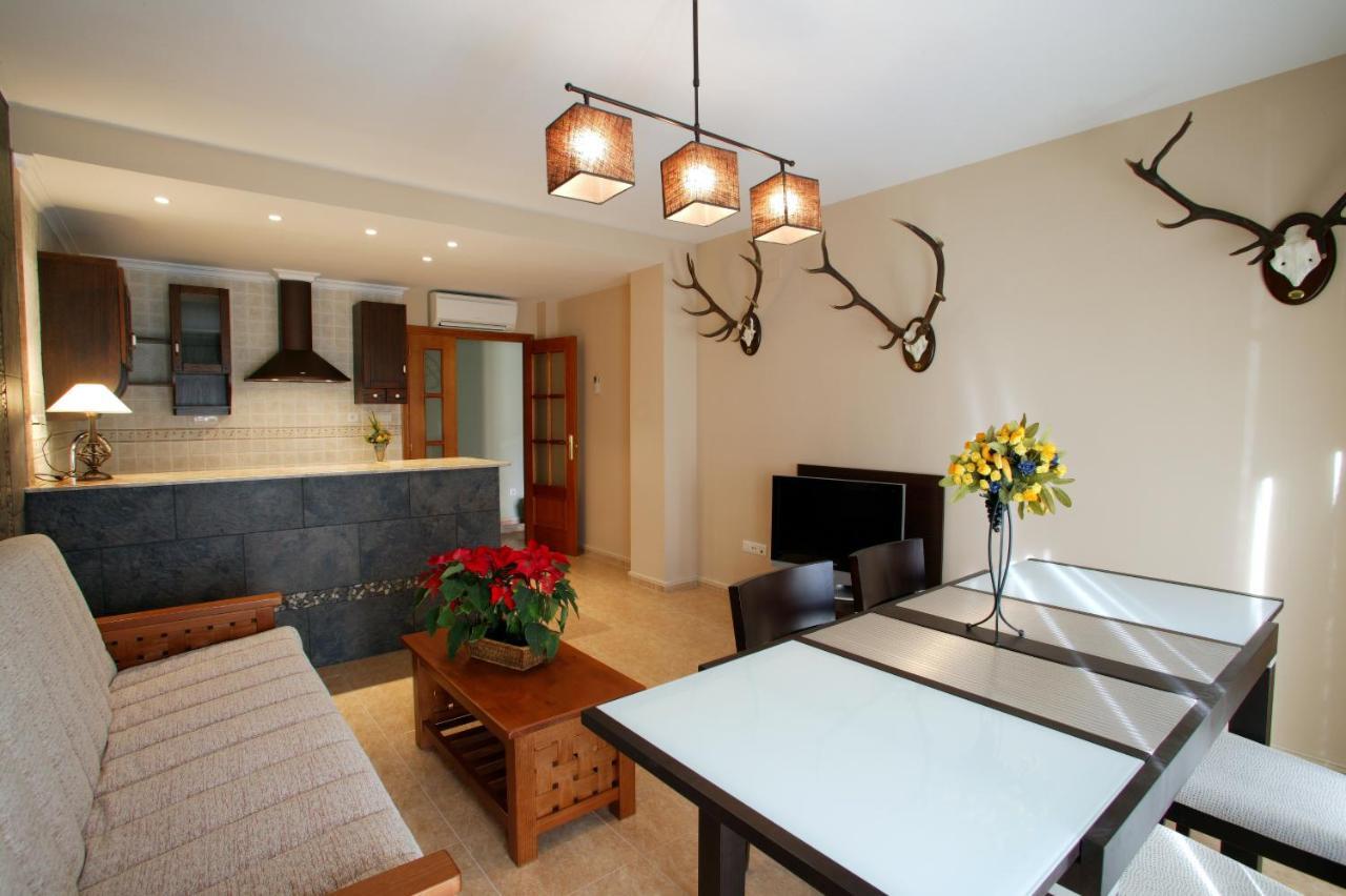 Apartamentos Hotel 77 Ayora Luaran gambar