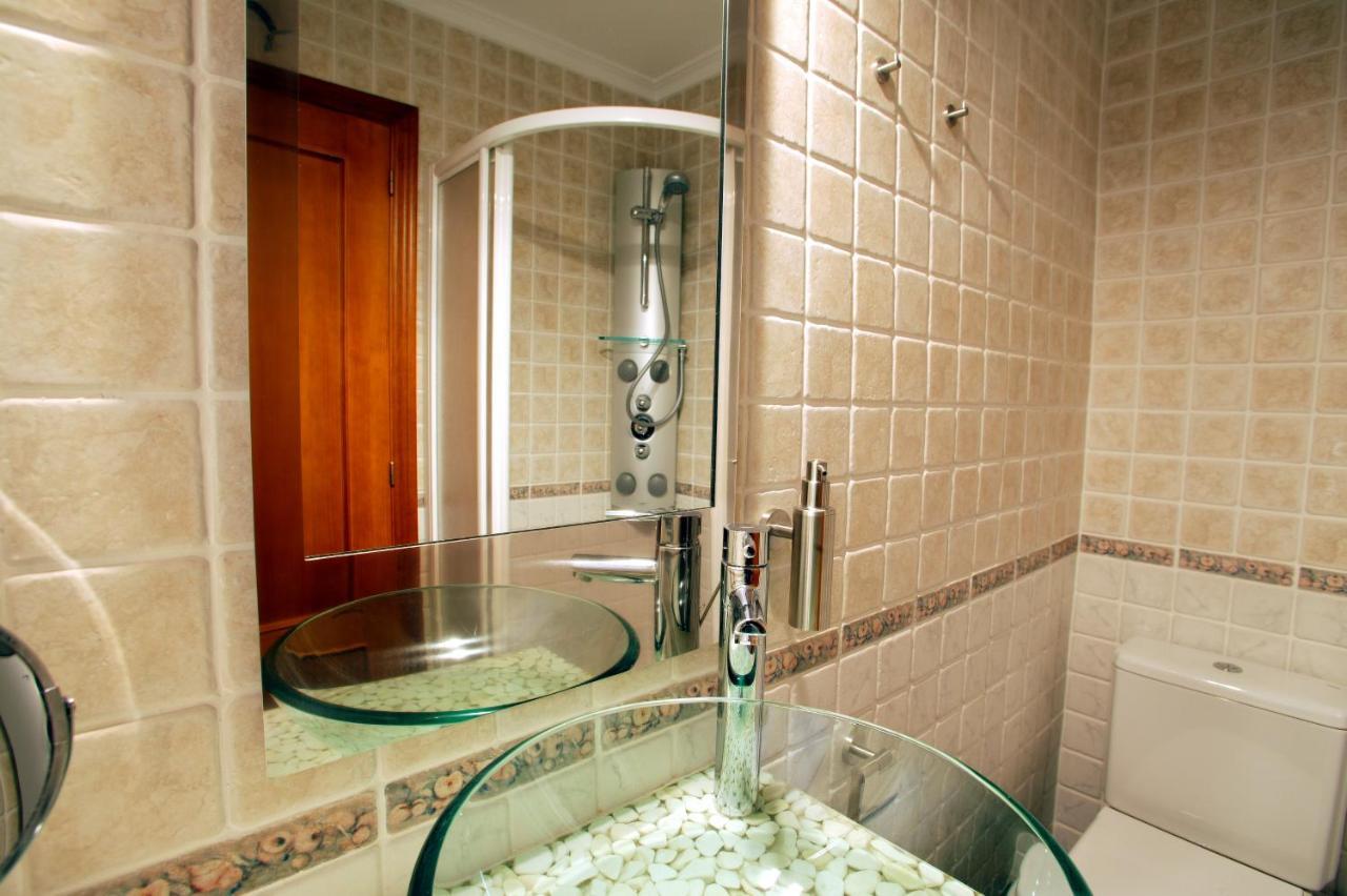 Apartamentos Hotel 77 Ayora Luaran gambar